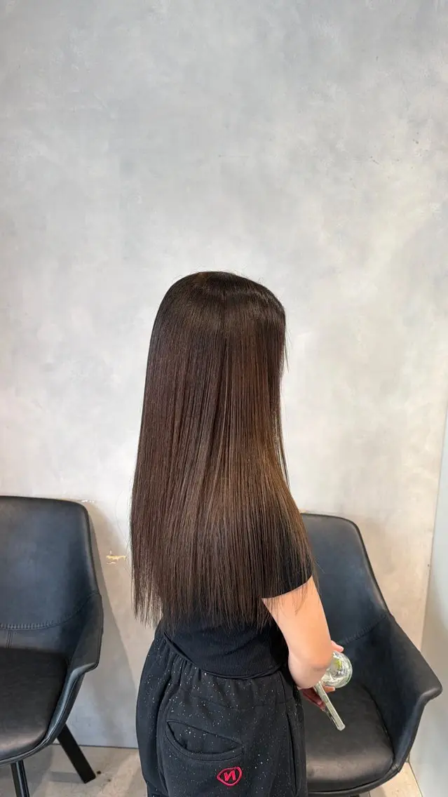 カラー ブラウンカラー オレンジ ヘアカラー トリートメント 井野 彩加のヘアスタイル