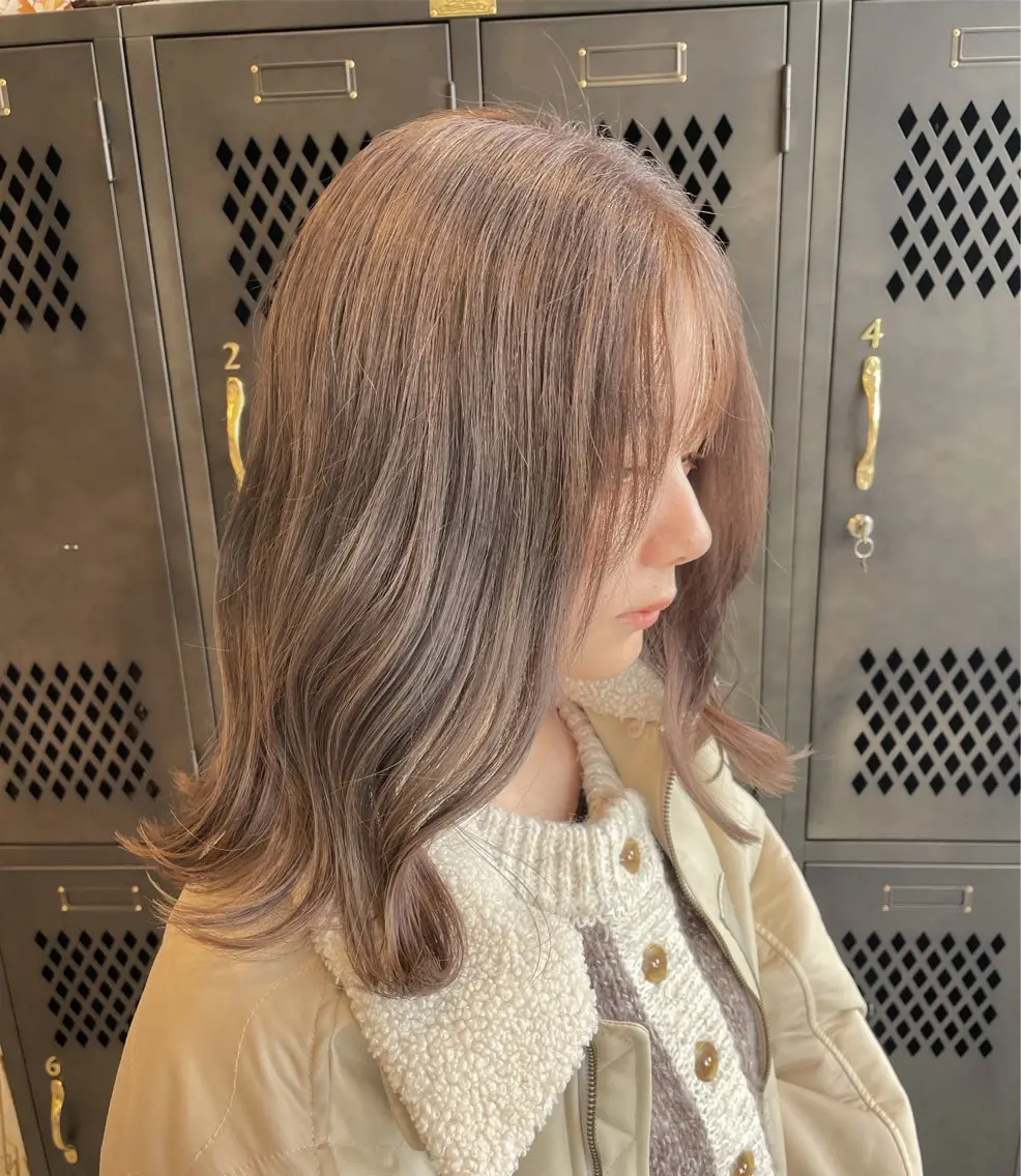 セミロング カット ヘアカラー トリートメント 柄澤 菜南子のヘアスタイル