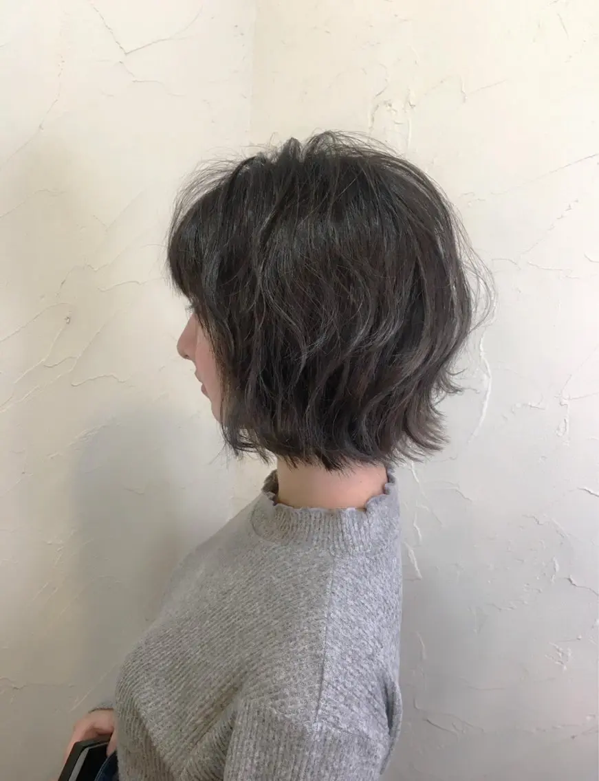 ミディアム カラー 高柳 麻美のヘアスタイル