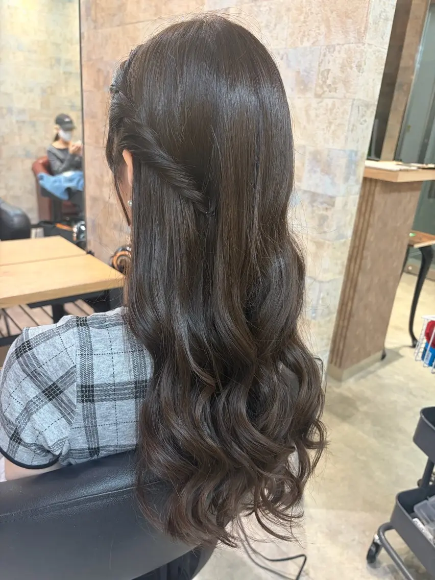 ロング ヘアアレンジ ハーフアップ ヘアセット 前田 みのりのヘアスタイル