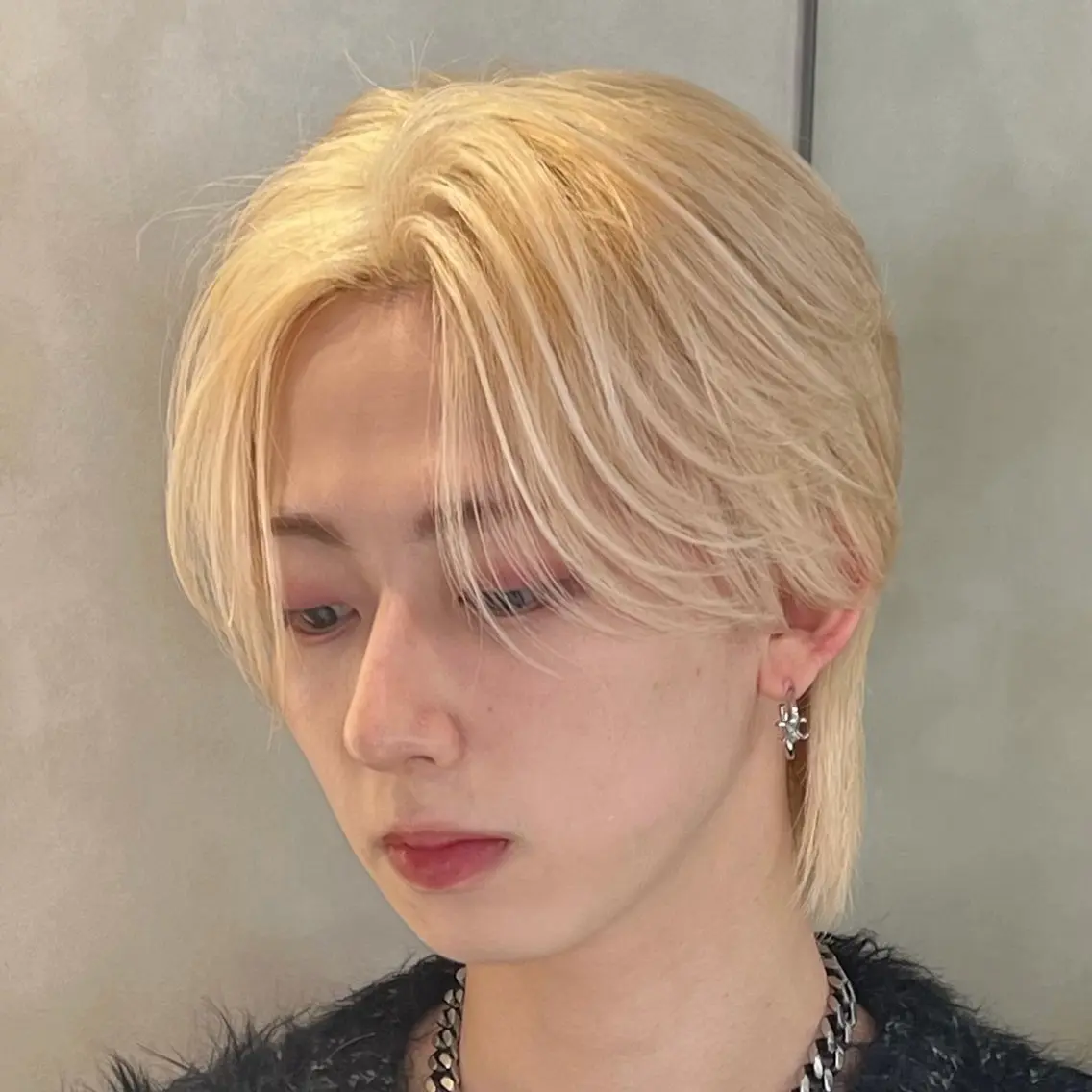 カラー メンズ メンズブリーチ カルマパーマ メンズ韓国風 メンズパーマ ブリーチ カット ヘアカラー トリートメント 【メンズ特化⚡️】 曲がる矯正/千原涼麻のヘアスタイル