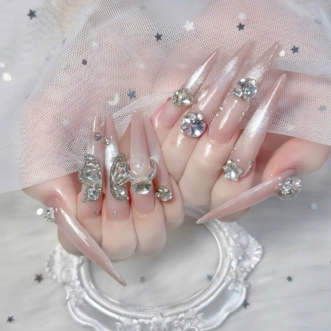 ネイル チークネイル 長さ出し フレンチネイル ジェルネイル グラデーション ハンドネイル THANHTHANH NAILのネイルデザイン