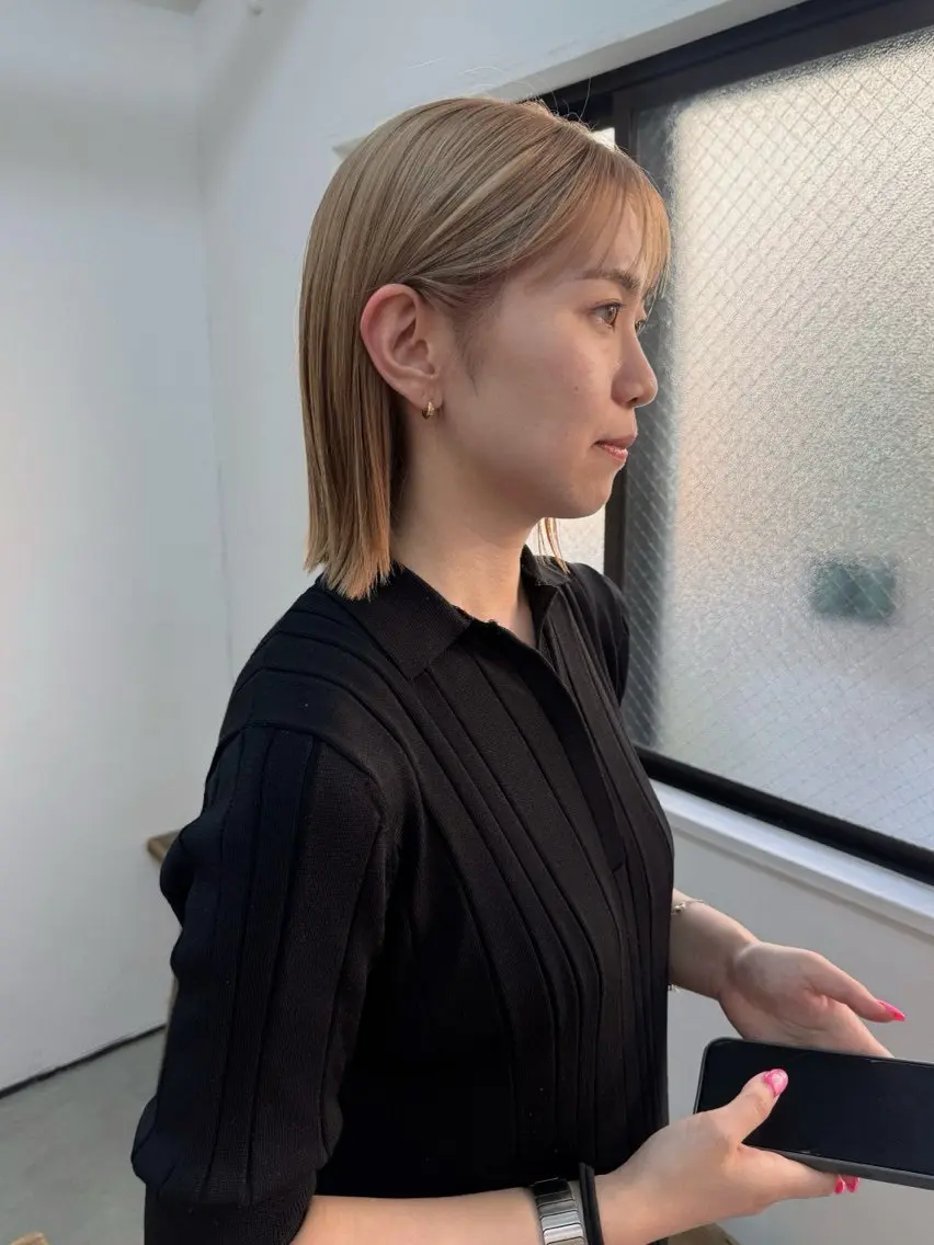ショート カラー ヘアアレンジ ベージュカラー ブリーチ ブロンド ブロンドベージュ カット ヘアカラー トリートメント ニュアンスヘア🌔 nanakoのヘアスタイル