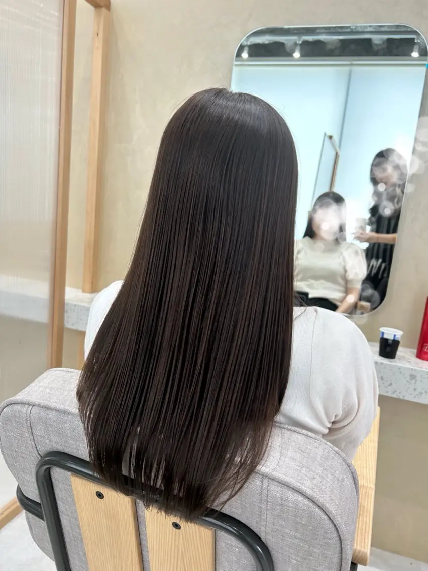 ロング カット ヘアカラー トリートメント 透明感💗 ベージュ系 松田彩音のヘアスタイル