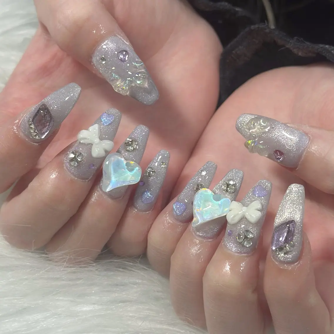ネイル ハンドネイル フットネイル LAVISH nanamiのネイルデザイン