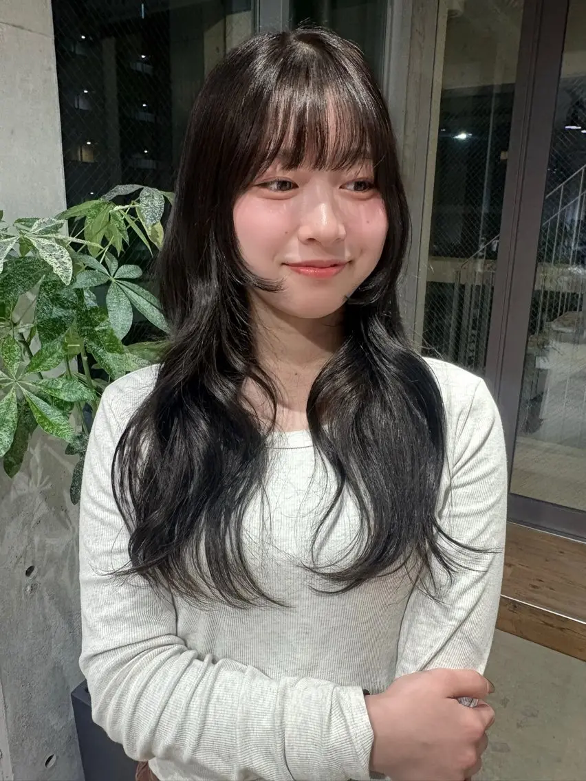 ロング ヘアカラー siki yuikaのヘアスタイル