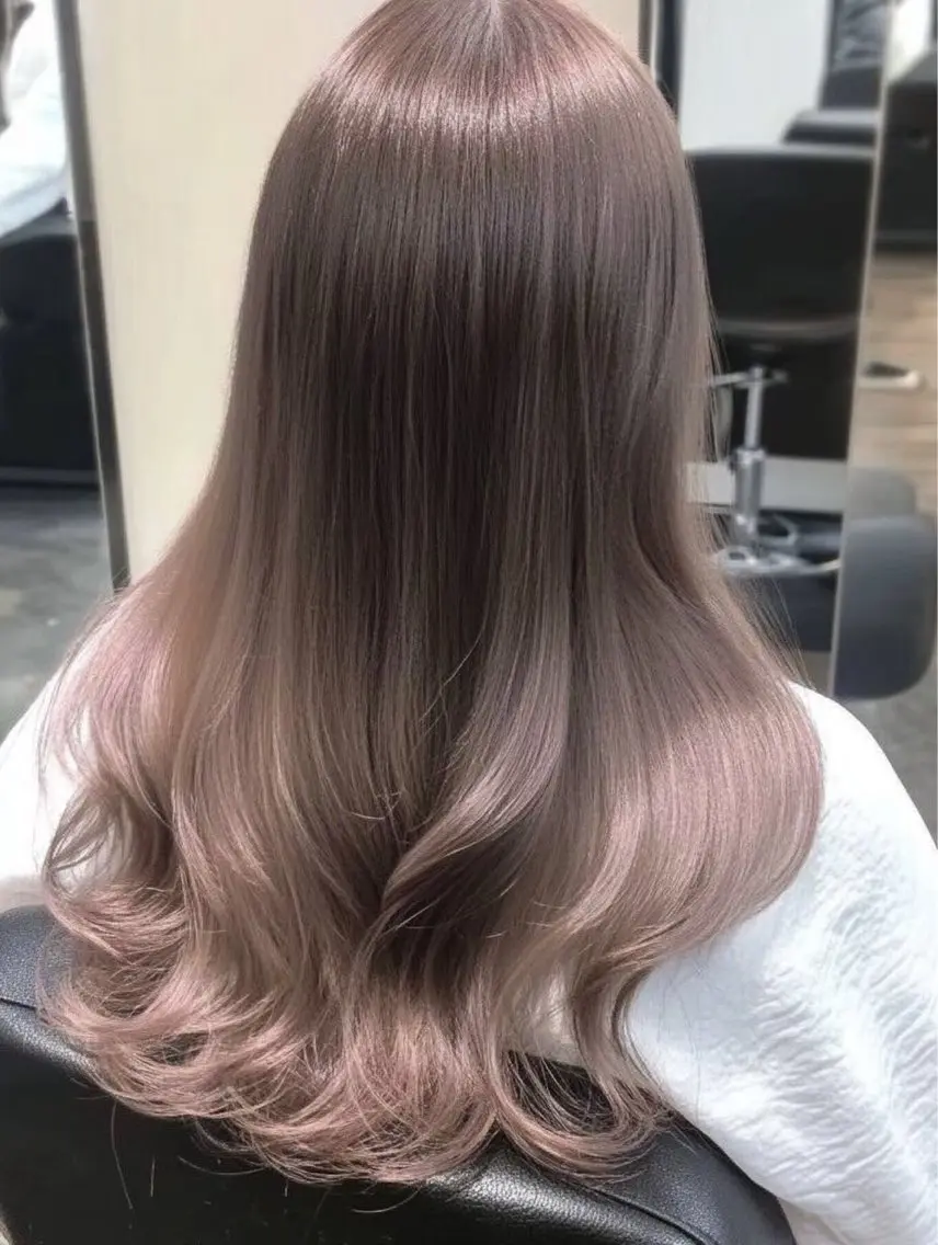 ロング Maia🦋 博多 透明感カラーのヘアスタイル
