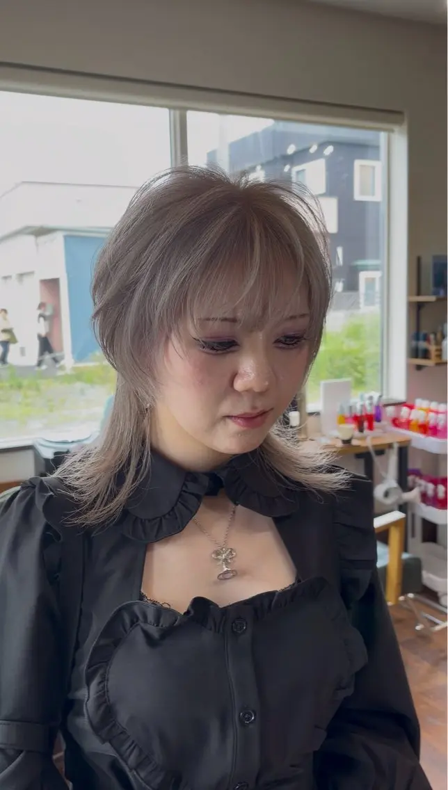 ロング ウルフカット 内山 優のヘアスタイル