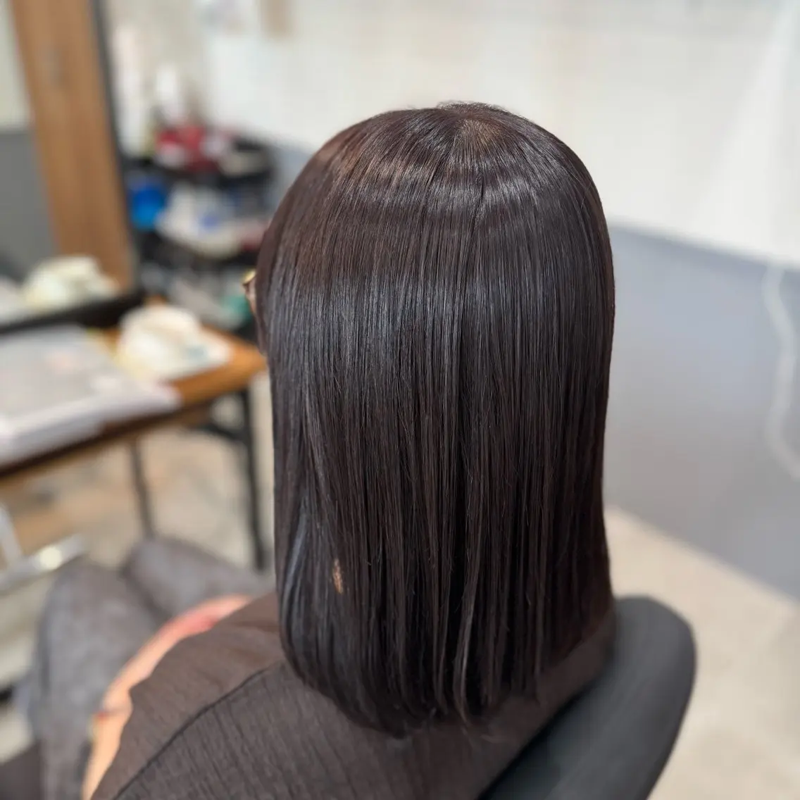 ミディアム カラー 栗林 萌香のヘアスタイル
