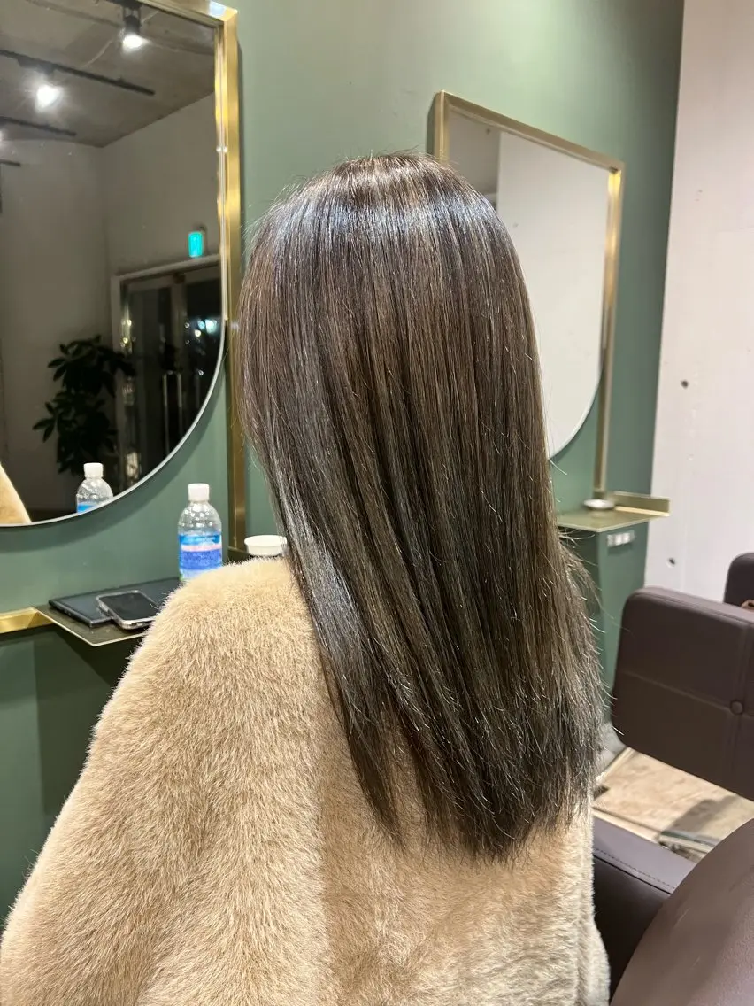 セミロング カラー バレイヤージュ レイヤーカット ヘアカラー トリートメント ヘッドスパ カラースペシャリスト しょう🧑🏼‍🎨のヘアスタイル