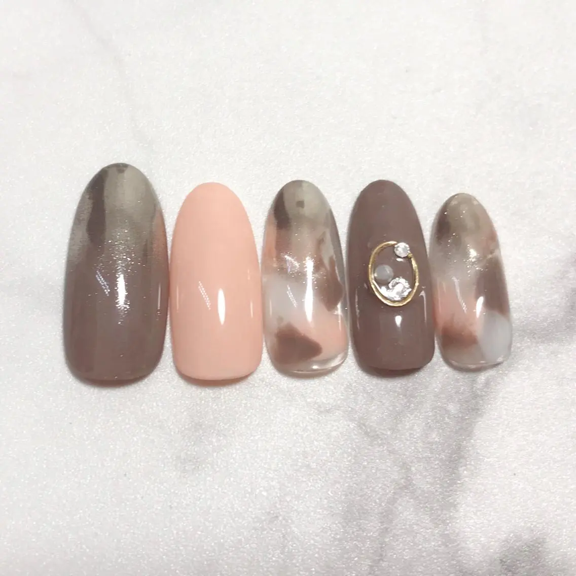 ネイル グラデーション ミラーネイル ニュアンスネイル ステラ marikominoのネイルデザイン
