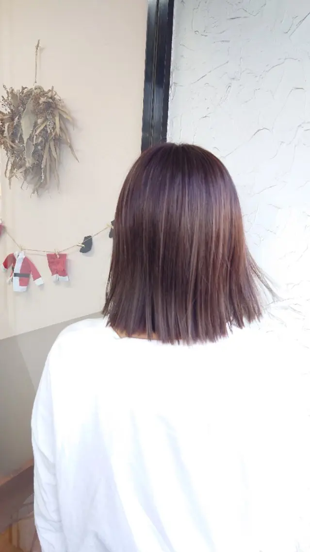 ミディアム ボブ ハイライト カット ヘアカラー 鈴木 いづみのヘアスタイル