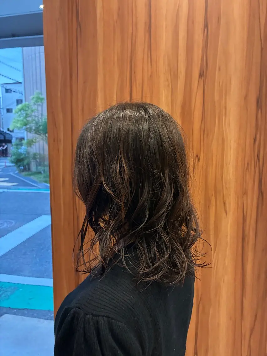 ミディアム パーマ ミディアムパーマ 山田 莉帆のヘアスタイル
