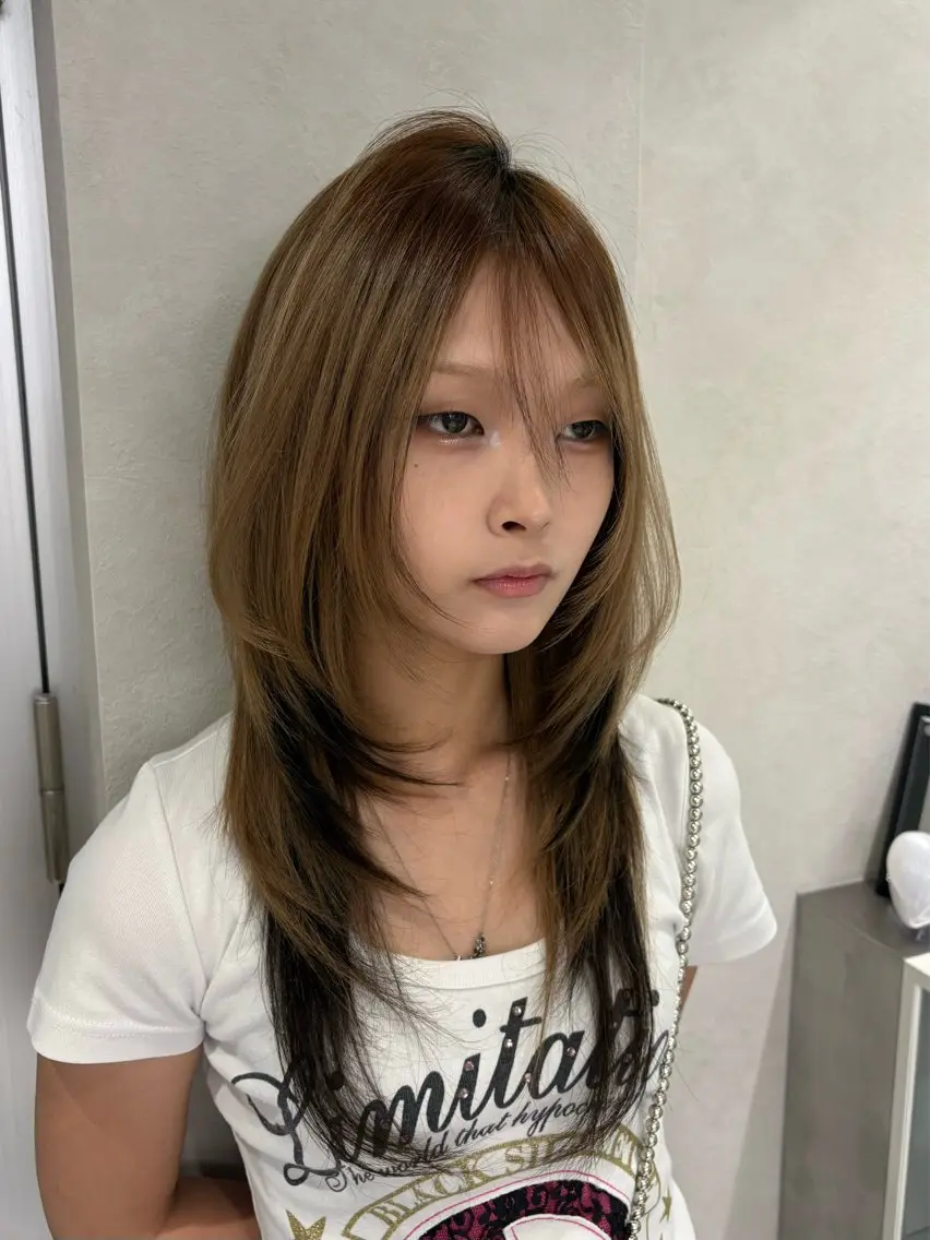 セミロング ハッシュカット ハイレイヤー レイヤーカット カット トリートメント Yuta✂︎ 韓国レイヤー🪽のヘアスタイル