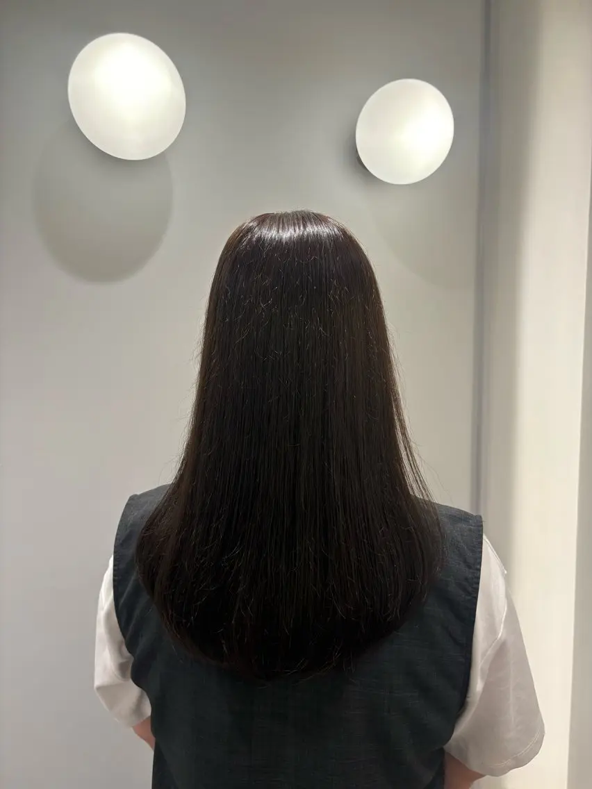 ミディアム カラー ベージュカラー 透明感カラー オリーブベージュ カット ヘアカラー 🪐 ayameのヘアスタイル