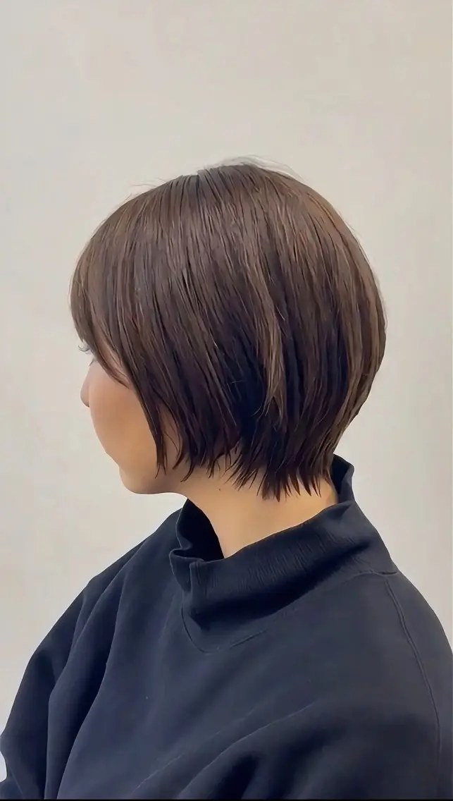 ショート カラー ショートレイヤー ブラウンカラー 透明感カラー ナチュラルブラウン ボブ カット トリートメント 髪質改善、癖毛直し 縮毛矯正が得意のヘアスタイル