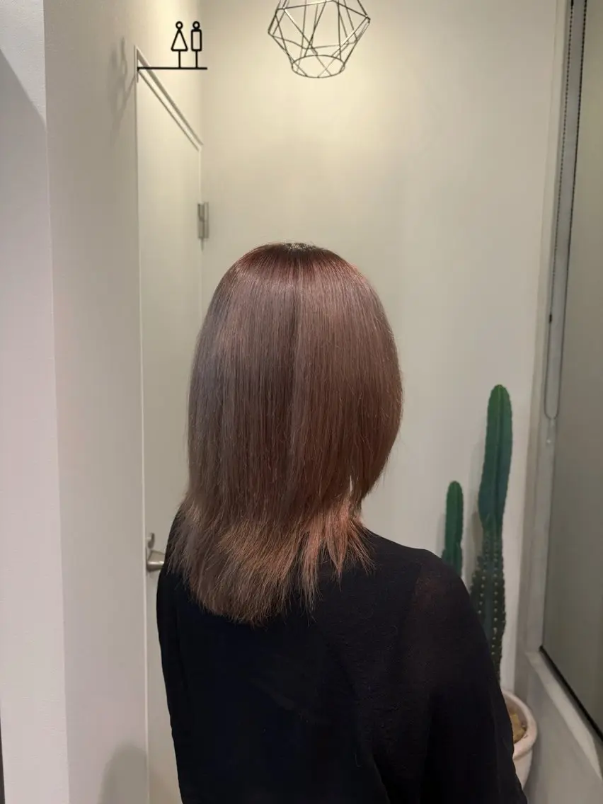 ミディアム カラー 宮島 華湖のヘアスタイル