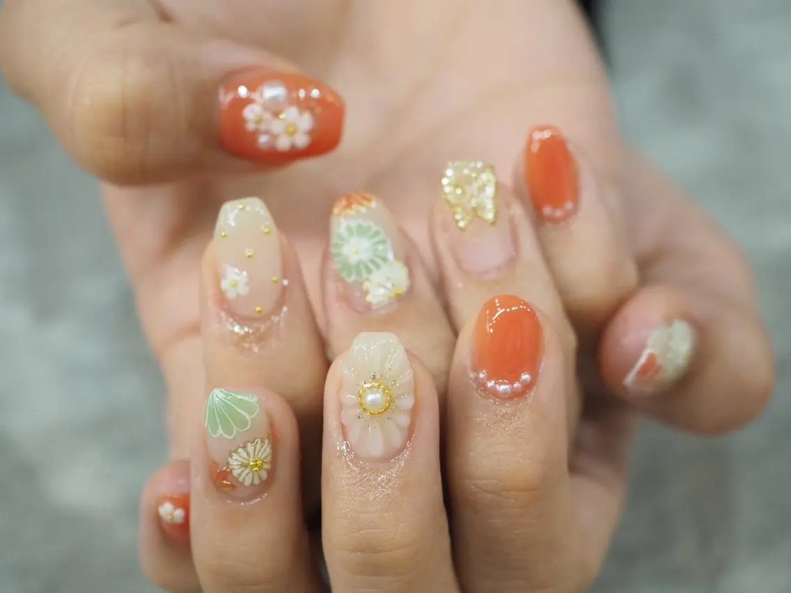 ネイル ハンドネイル glaNje shioriのネイルデザイン