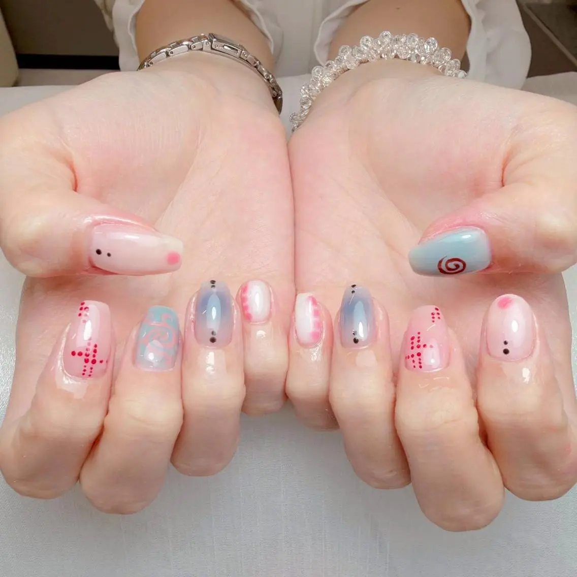ネイル ジェルネイル マグネットネイル 持ち込み オフィスネイル パラジェル ハンドネイル Mihana Nails.*♡のネイルデザイン