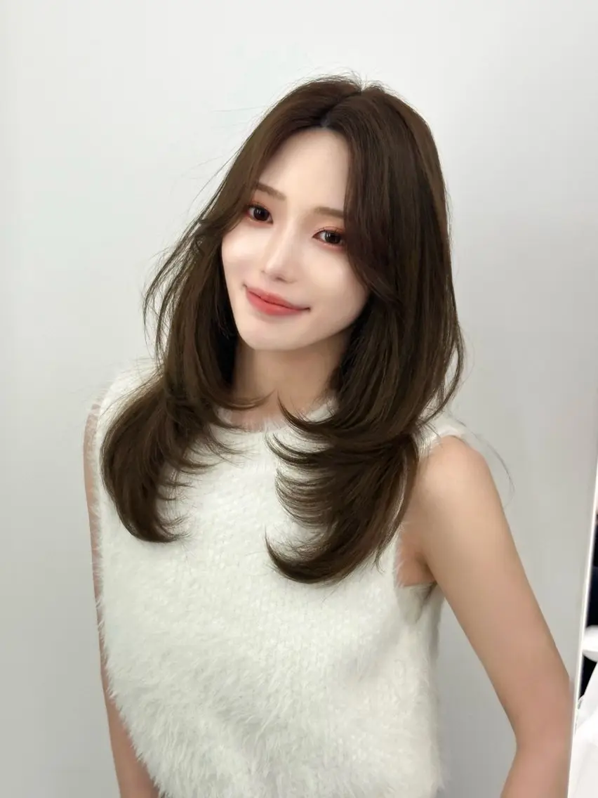 セミロング カラー 顔周りカット 韓国風ヘア カット ヘアカラー トリートメント 顔周り特化/韓国ヘア /レイヤー/吉野幸大のヘアスタイル