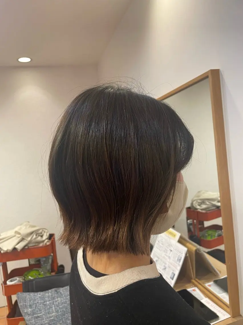 ショート くびれヘア 坂元 心愛のヘアスタイル