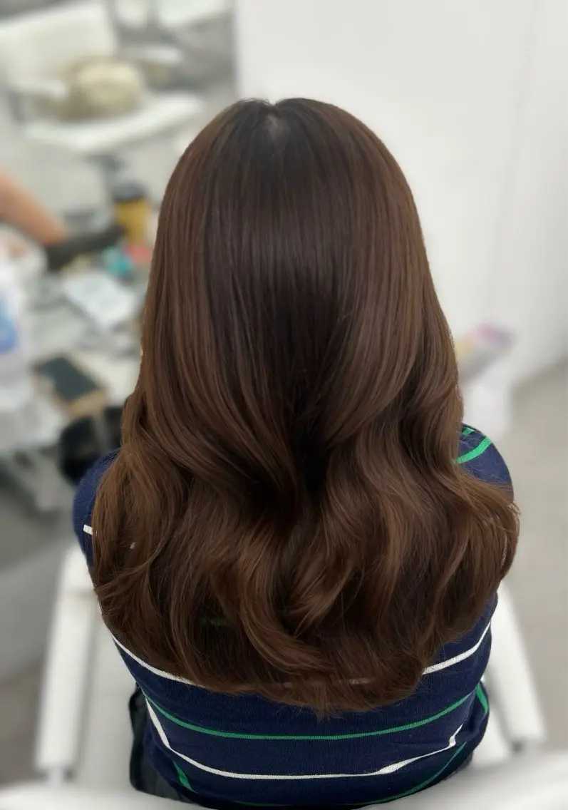 ロング カラー ブラウンカラー ショコラブラウン カット ヘアカラー トリートメント 韓国ヘア/顔周り ヘアセット/加藤優里のヘアスタイル