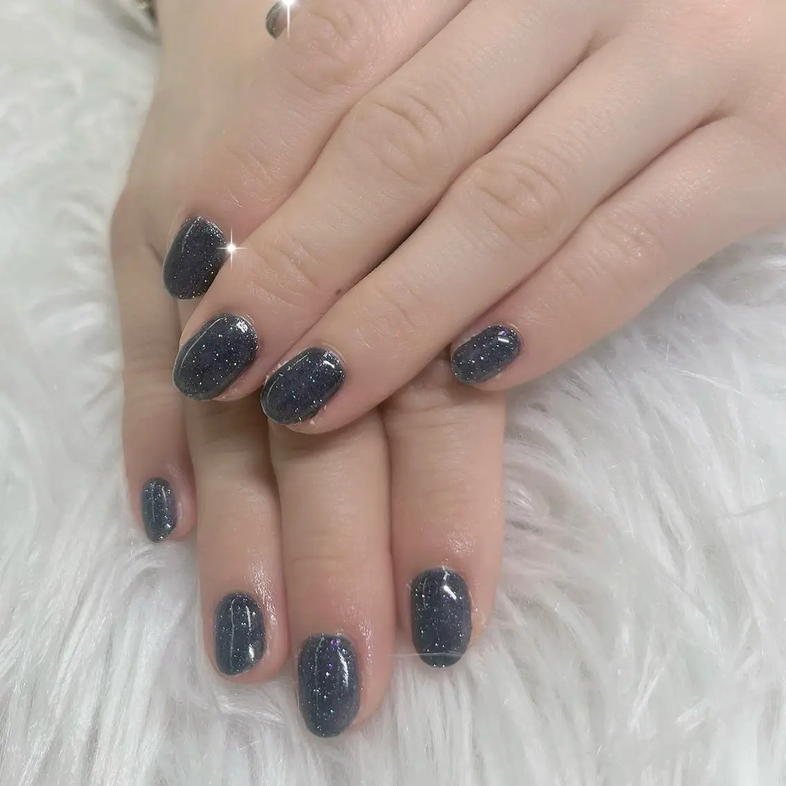 ネイル フラッシュネイル キラキラネイル オフィスネイル シンプルネイル ワンホンネイル ハンドネイル chai 上本町 sakuraのネイルデザイン