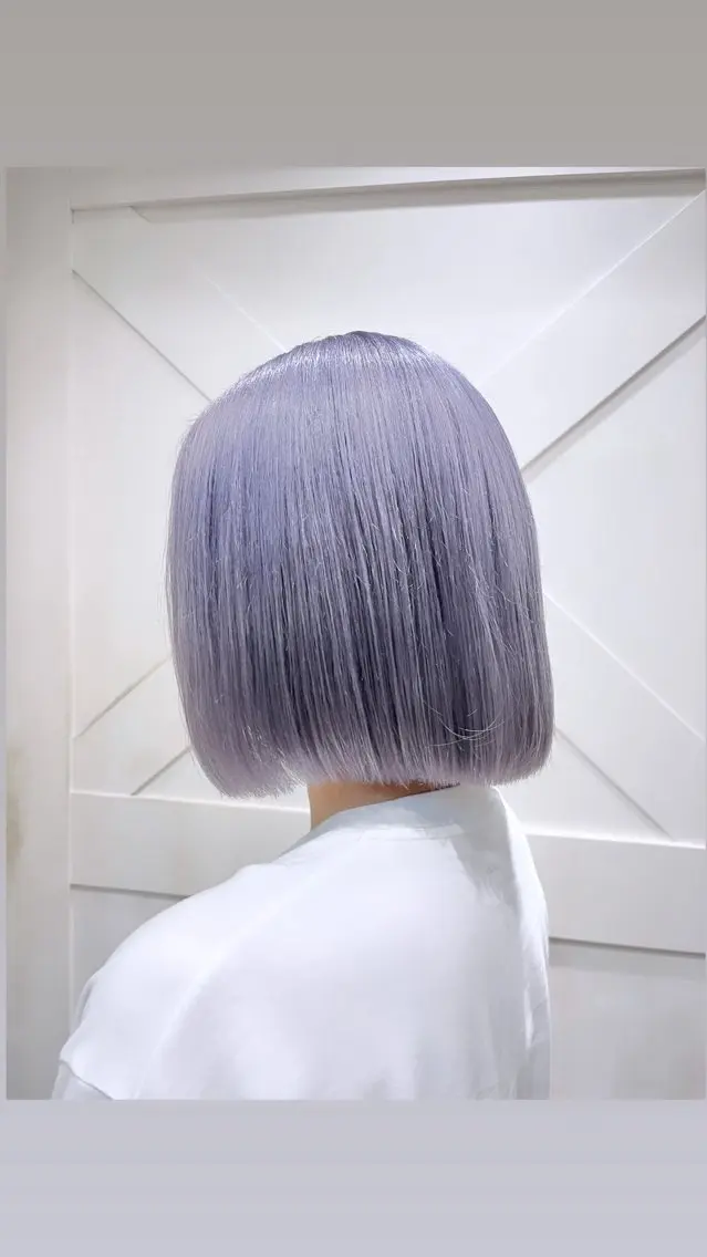 ミディアム カラー ブリーチ ハイトーンカラー ラベンダーカラー ヘアカラー ハイトーンカラー シールエクステのヘアスタイル