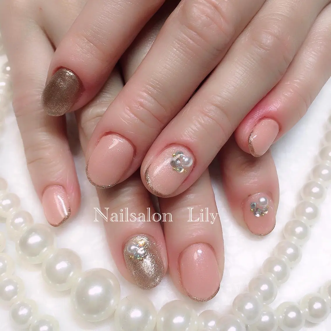 ネイル ゴールド ラメ(グリッター) ピンク Lily*nail 🌻Mii🌻のネイルデザイン