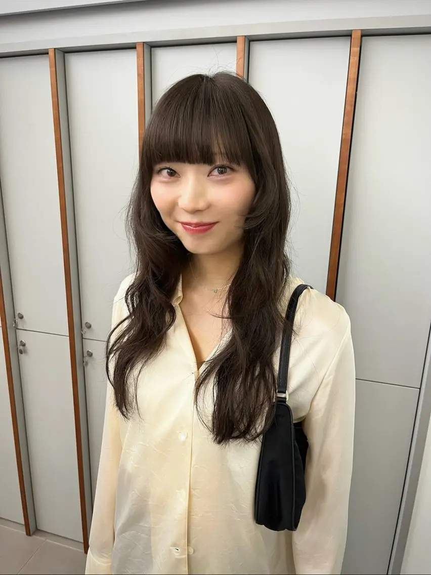 ロング 顔周りカット レイヤーカット シャギー カット トリートメント オリーブカラー/ レイヤー/ ローレンのヘアスタイル