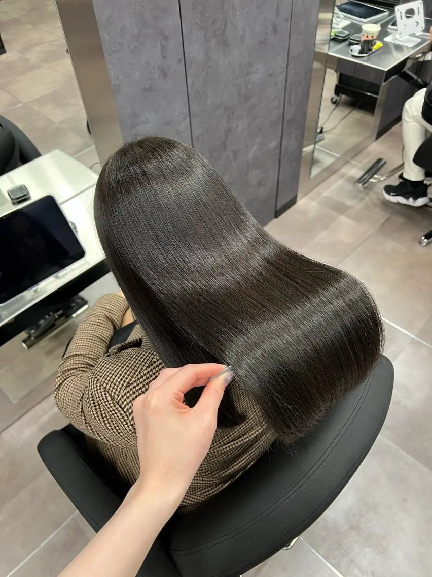 カラー グレージュ オリーブグレージュ オリーブグレー 髪質改善 カット ヘアカラー トリートメント 🩶髪質改善/新宿 /saaya🩶のヘアスタイル