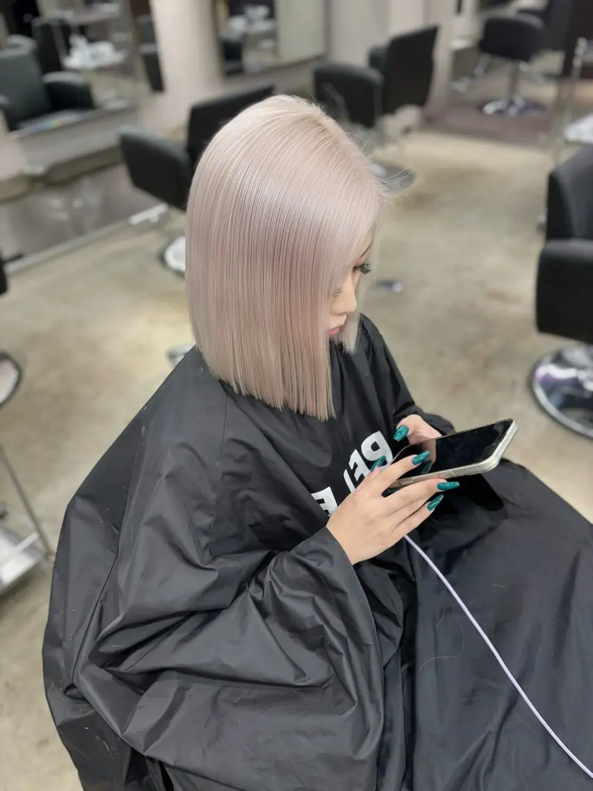 ミディアム PELE  原宿 airiのヘアスタイル