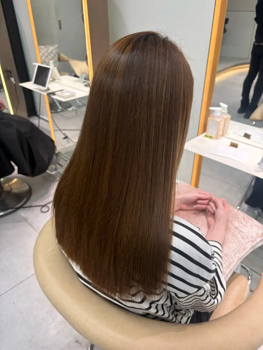 ロング カット ヘアカラー 縮毛矯正 トリートメント 福岡縮毛矯正✨️ ストレート 向井和輝のヘアスタイル