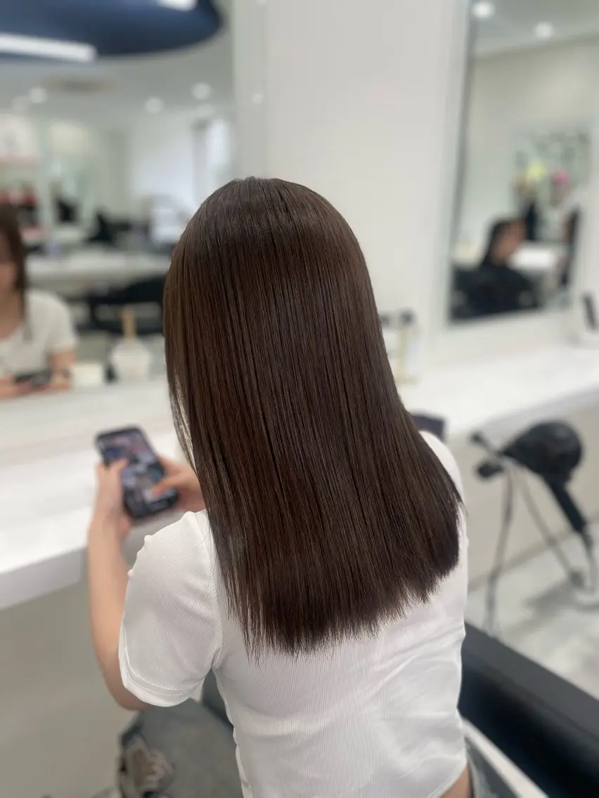 ロング カラー ブリーチ ブリーチなしカラー ラベンダー💜 グレージュ🩶のヘアスタイル
