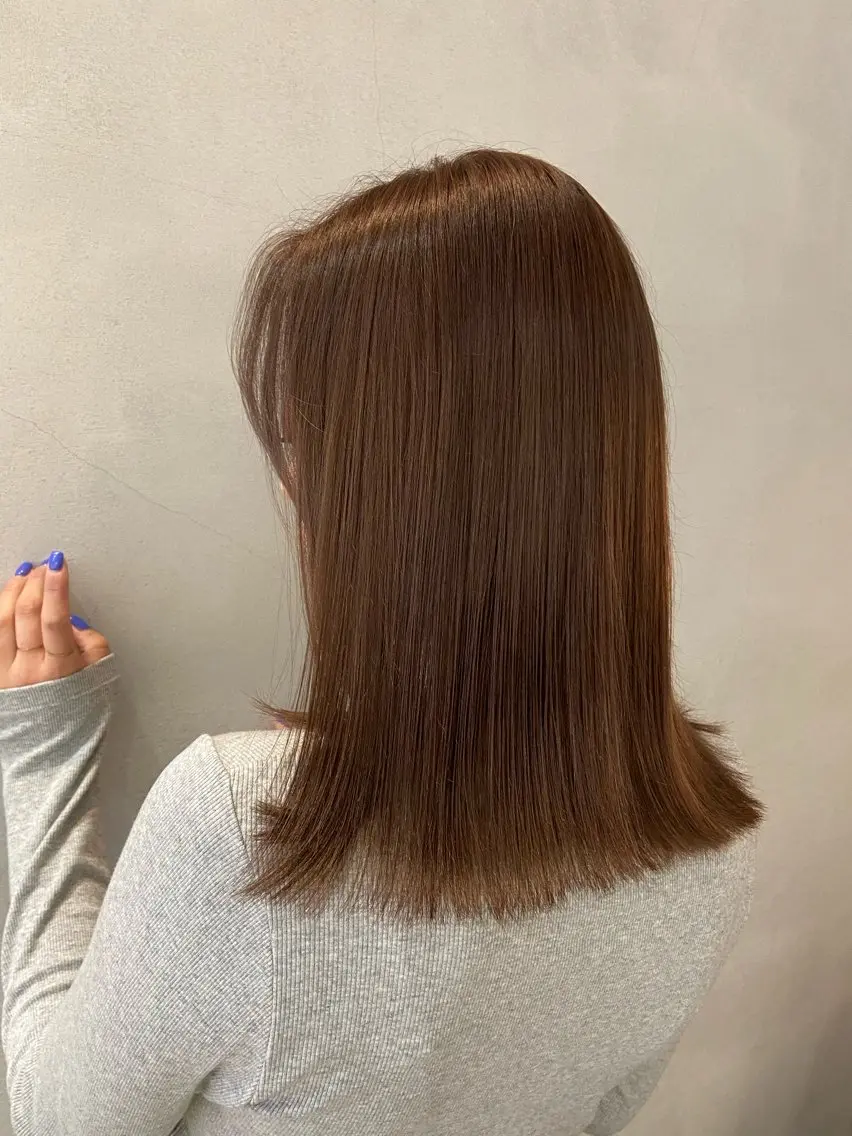 ミディアム カラー ヘアアレンジ ロングレイヤー/ ミディアムレイヤーのヘアスタイル