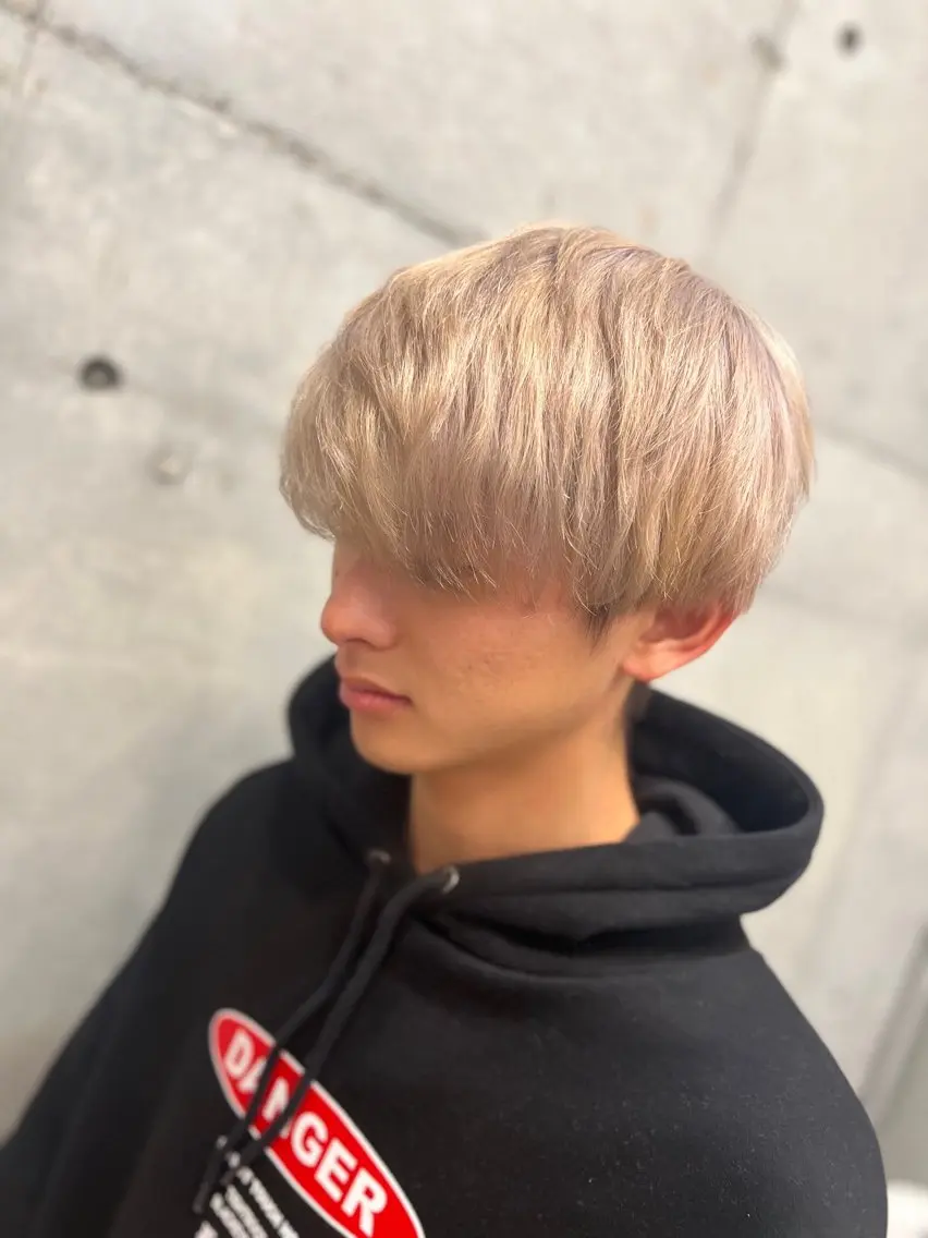 ショート カラー ハイライトカラー ハイトーンカラー ハイライト Sanae .のヘアスタイル
