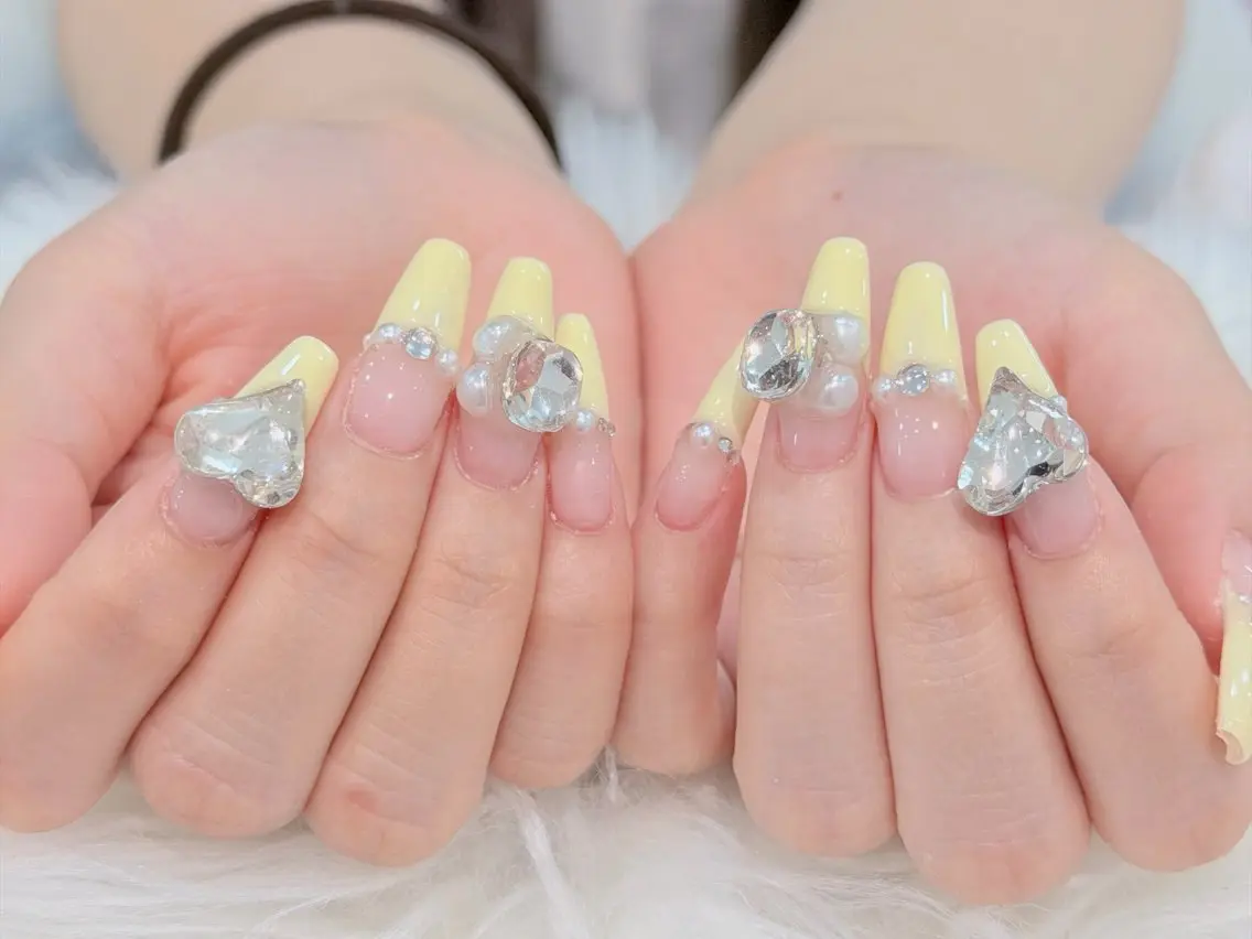 ネイル オーロラネイル 長さ出し フレンチネイル ジェルネイル マグネットネイル ハンドネイル Luci Nail Shinokuboのネイルデザイン