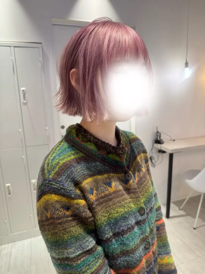 ショート カラー ボブ ヘアカラー トリートメント Ami/艶カラー/ レイヤー/ハイトーンのヘアスタイル