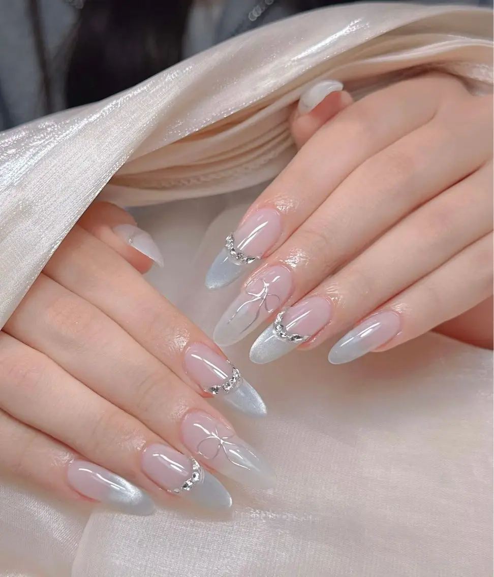 ネイル チークネイル フレンチネイル グラデーション 韓国ネイル マグネットネイル Hana Nailのネイルデザイン