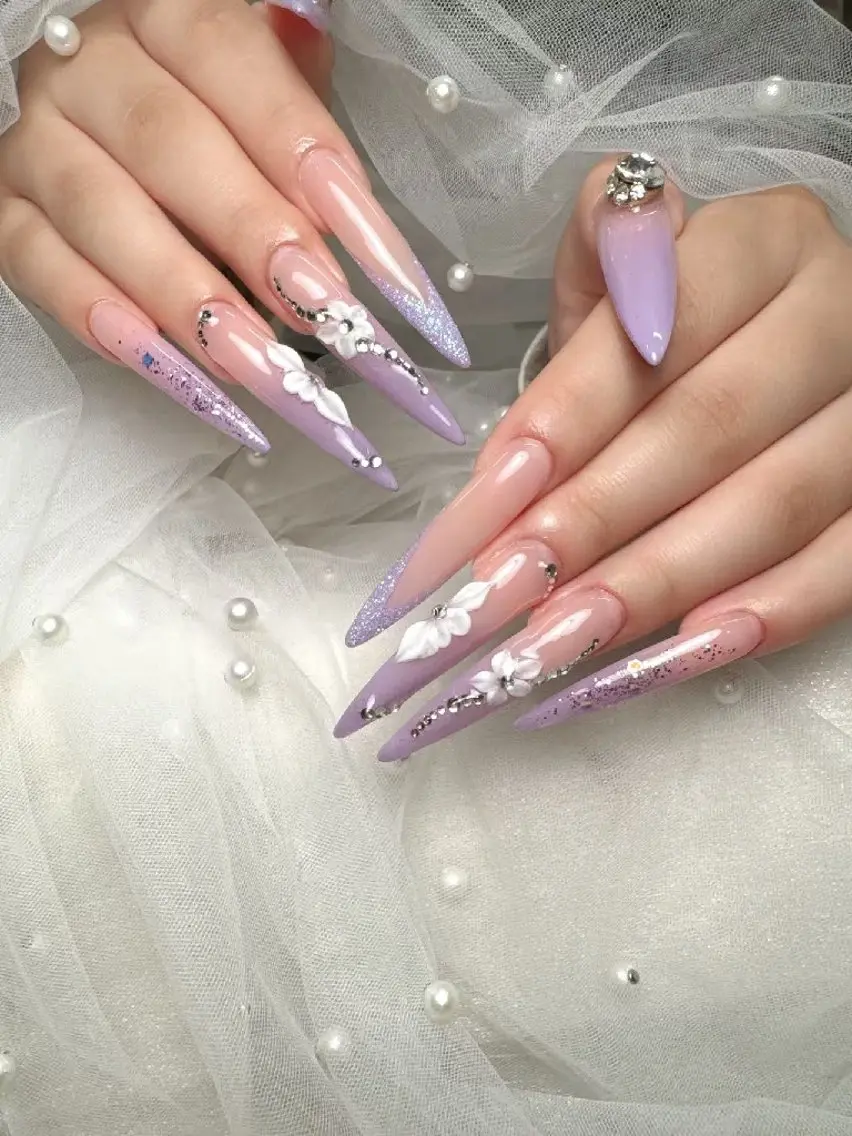 ネイル ENsalon AKIRAのネイルデザイン