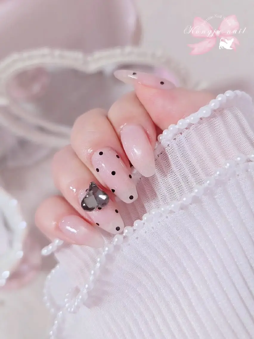 ネイル Kongju  nailのネイルデザイン