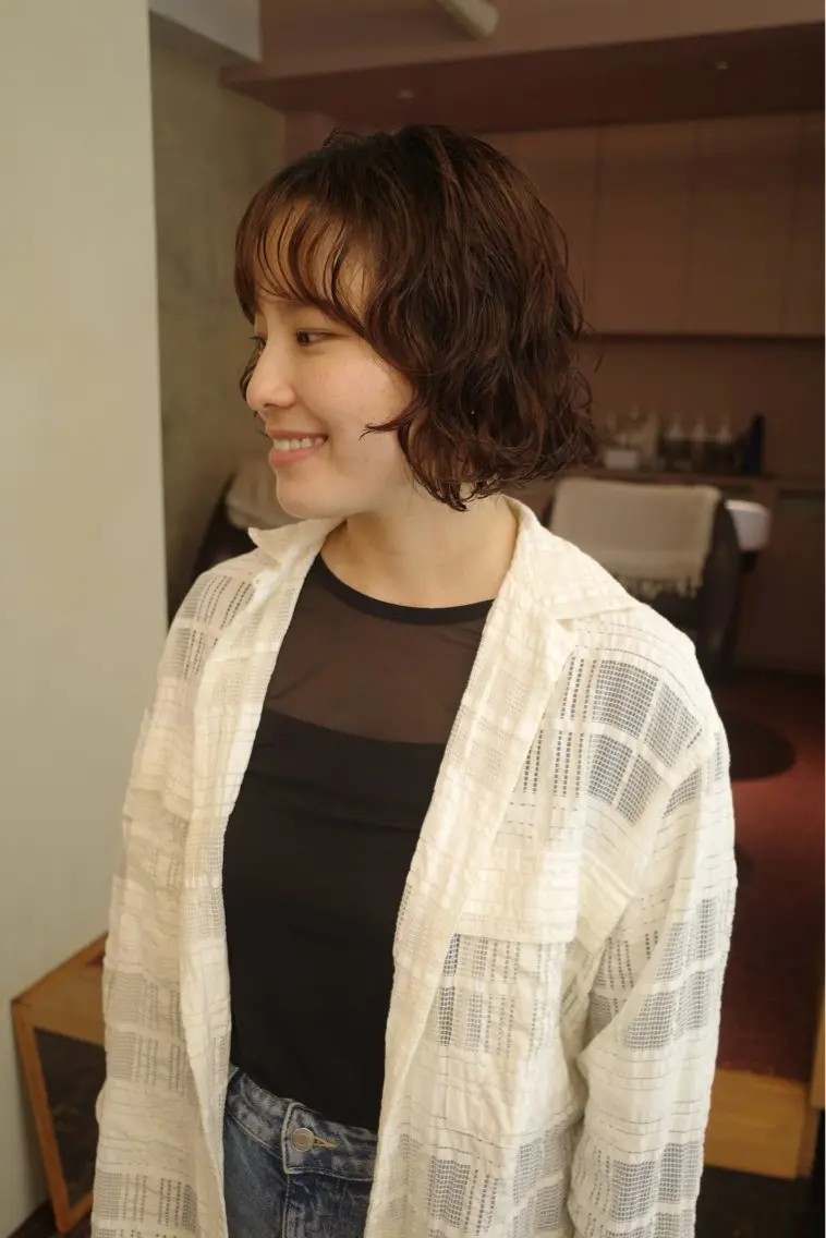 ショート パーマ ボブ 顔まわりレイヤー レイヤーカット カット パーマ 西山 紗耶香🪽 透明感カラー/ボブのヘアスタイル