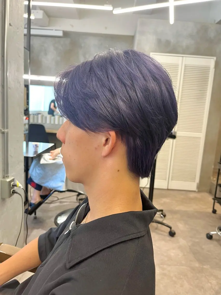 ミディアム カラー メンズ センターパート ラベンダーカラー カット ヘアカラー 💜垢抜けメンズパー マ💜Sakuraのヘアスタイル