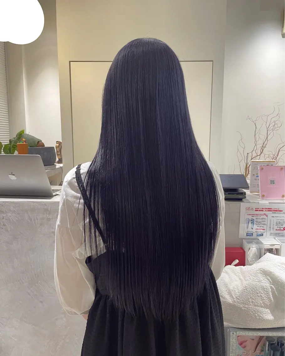 ロング カラー ブリーチ ラベンダーカラー 安西 香利奈のヘアスタイル