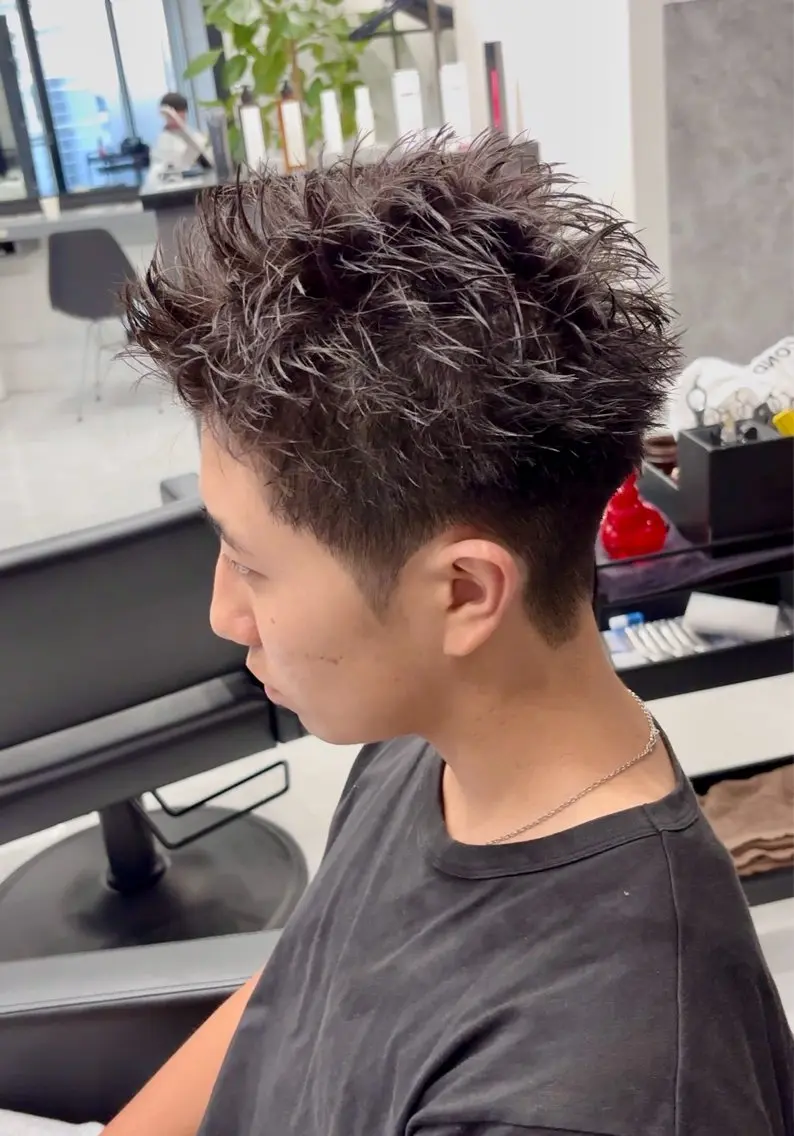 ショート ショートヘア メンズ特化パーマ& カラー🔥浅野士稀のヘアスタイル