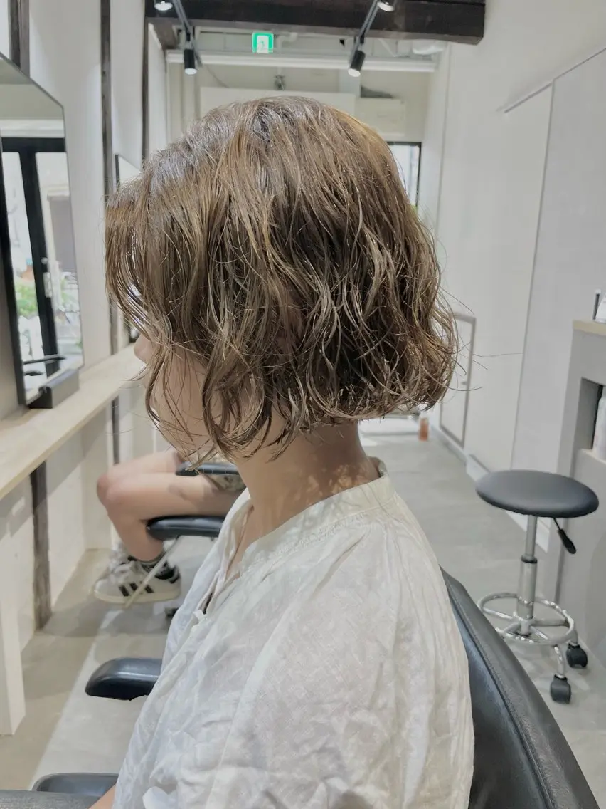 ショート 艶カラー 🩵NATSUKIのヘアスタイル