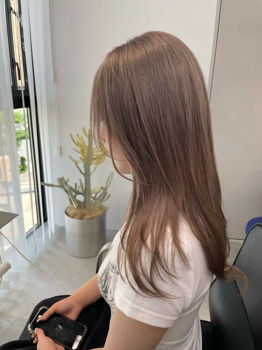 ロング カット ヘアカラー ブリーチ特化🎖️ピ ンクカラー高橋さやかのヘアスタイル