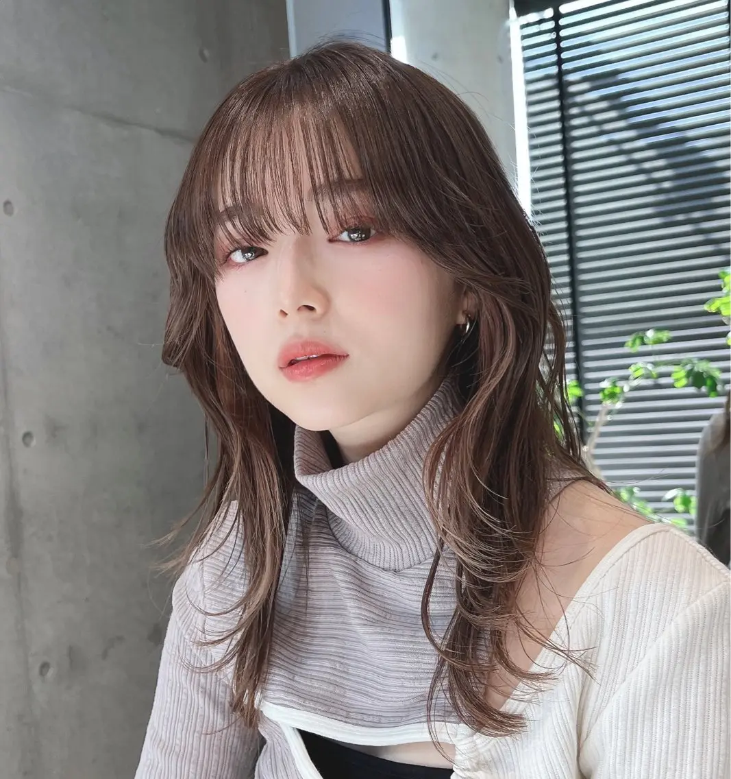 セミロング カラー カット ヘアカラー トリートメント 🌫️大人韓国ヘア 🌫️naoyaのヘアスタイル