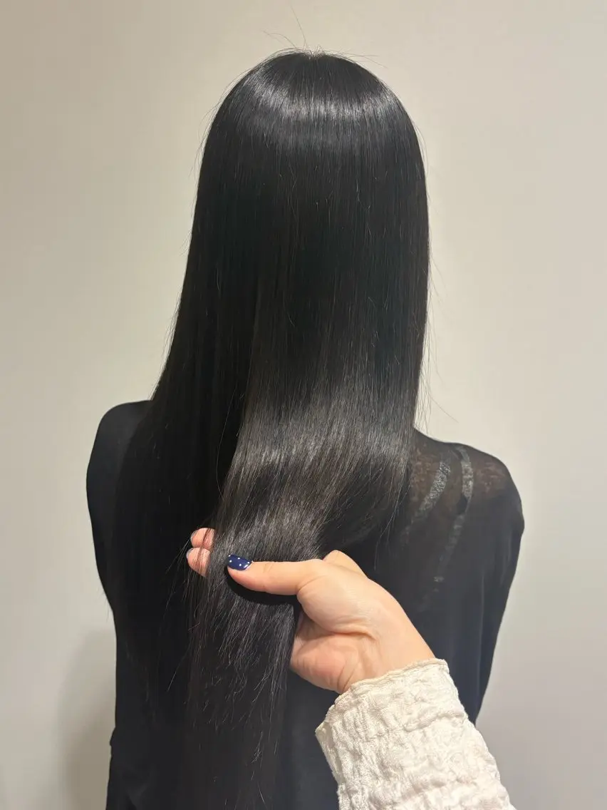 カラー ヘアカラー 城所 瑠珠来のヘアスタイル