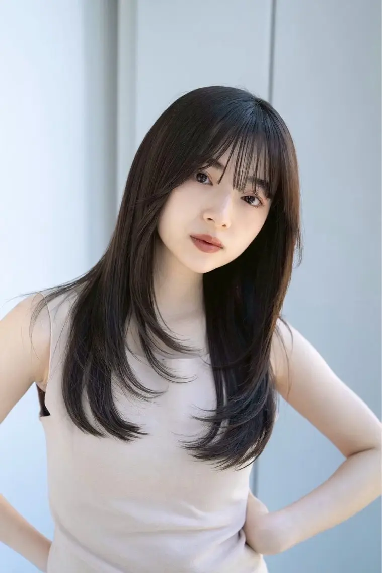 セミロング 白木 優花のヘアスタイル